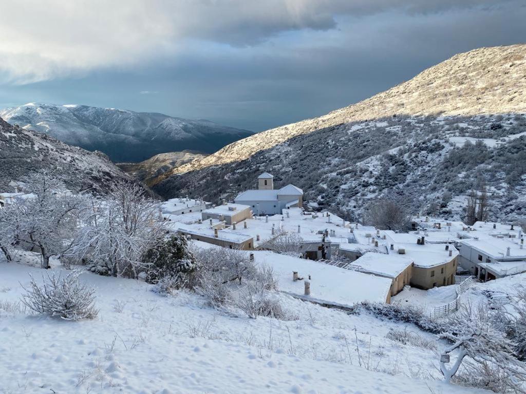Cortijo en Bubion Casa Ibero Slow Alojamiento turistico rural VTAR GR 00516/ 00555 Exterior foto